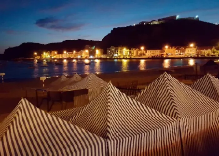 Boutique Rooftop With Ocean Views